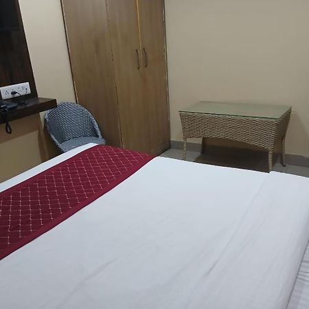 Blossoms Room Hotel Alekhya Residency- Luxury Lollection Hyderabad Ngoại thất bức ảnh