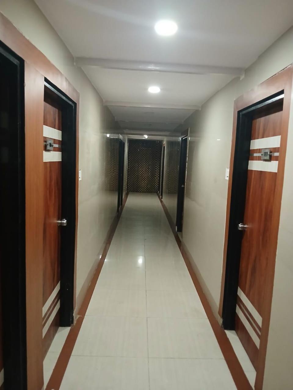 Blossoms Room Hotel Alekhya Residency- Luxury Lollection Hyderabad Ngoại thất bức ảnh