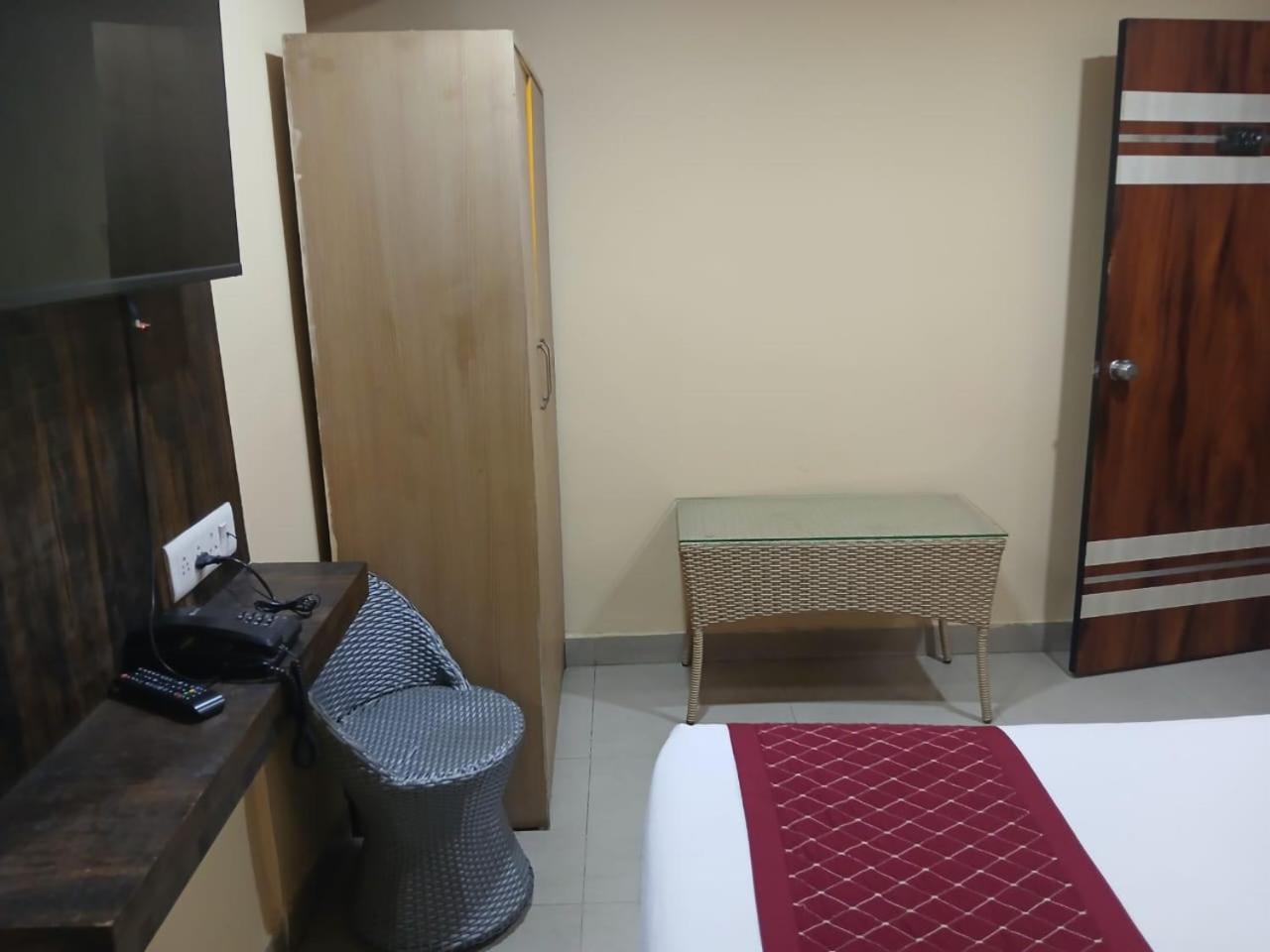 Blossoms Room Hotel Alekhya Residency- Luxury Lollection Hyderabad Ngoại thất bức ảnh