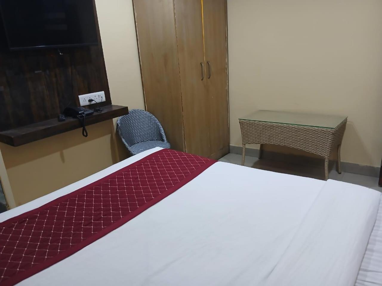 Blossoms Room Hotel Alekhya Residency- Luxury Lollection Hyderabad Ngoại thất bức ảnh